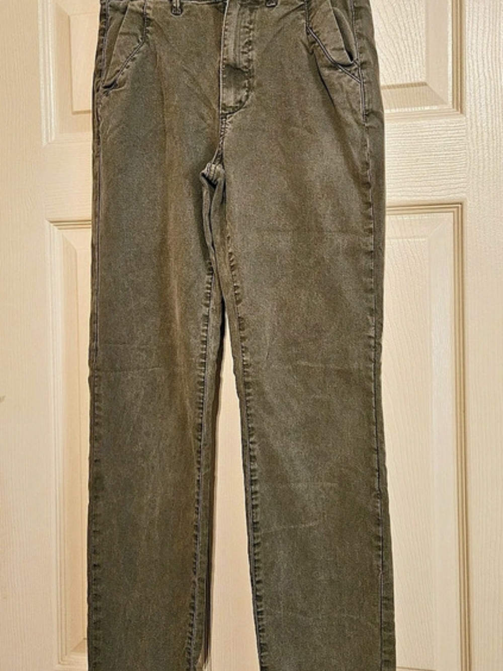PAIGE Mayslie Straight Ankle Utility Jeans in Vintage Olive - Size 23